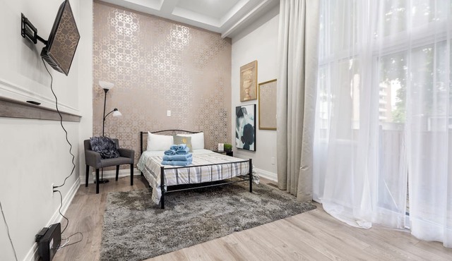BIG PRIVATE ROOM with TERRACE in Scarborough