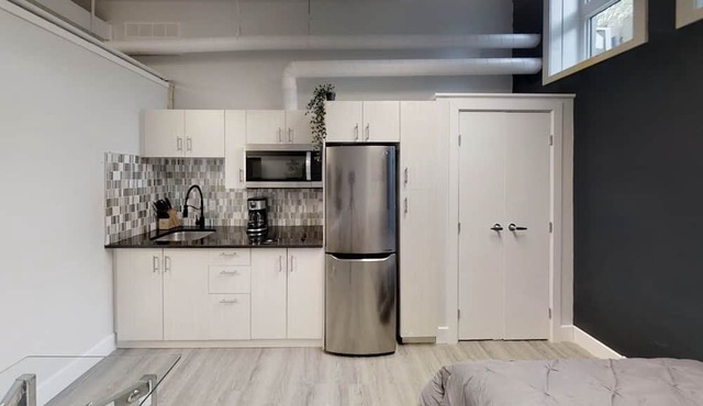 Studio in the heart of downtown!