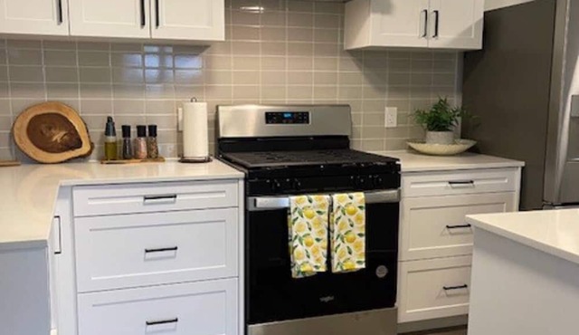 Deluxe Place on Kawartha Lakes