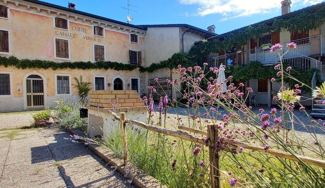 Das Landgut "Corte Canale Virgilio" mit Balkon by Interhome