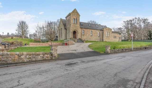 6 Bed in High Bonnybridge (oc-b36040)