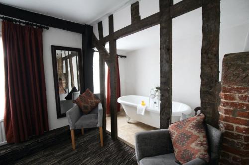 The Saracens Hotel 